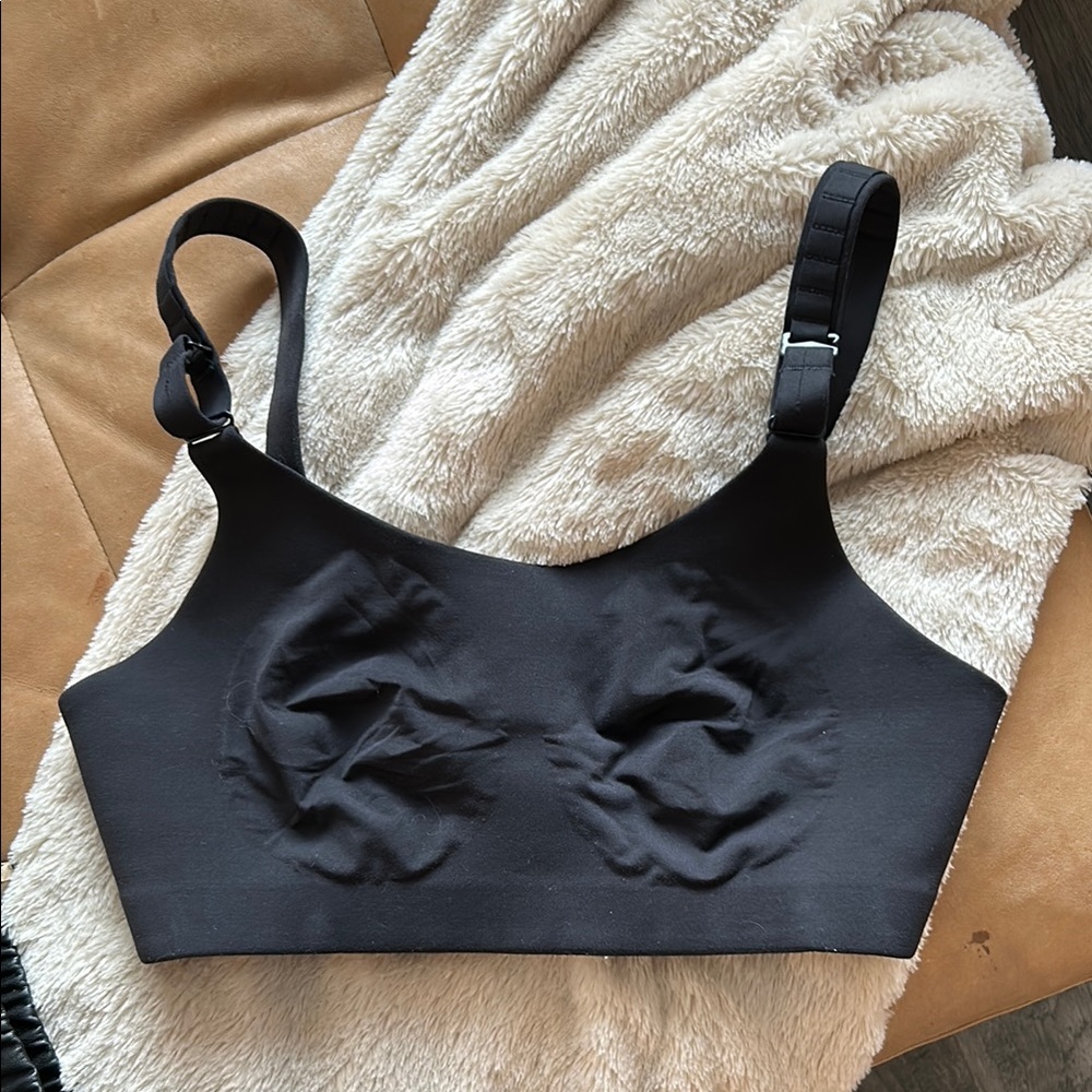 Lululemon Black Bra with Adjustable Straps
